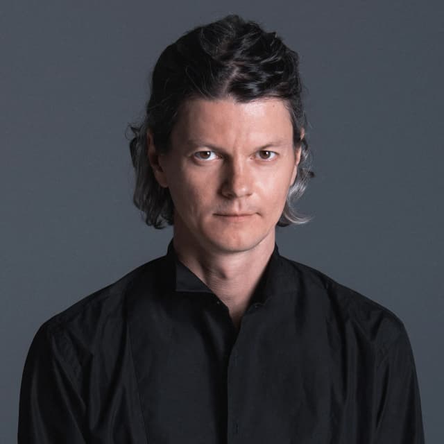 Денис Лапшинов